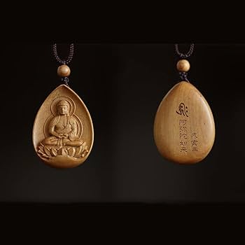 タイの高級アンティークショップで購入した、約150年前の仏像ペンダント タイの高級アンティークショップで購入した約150年前の仏像を